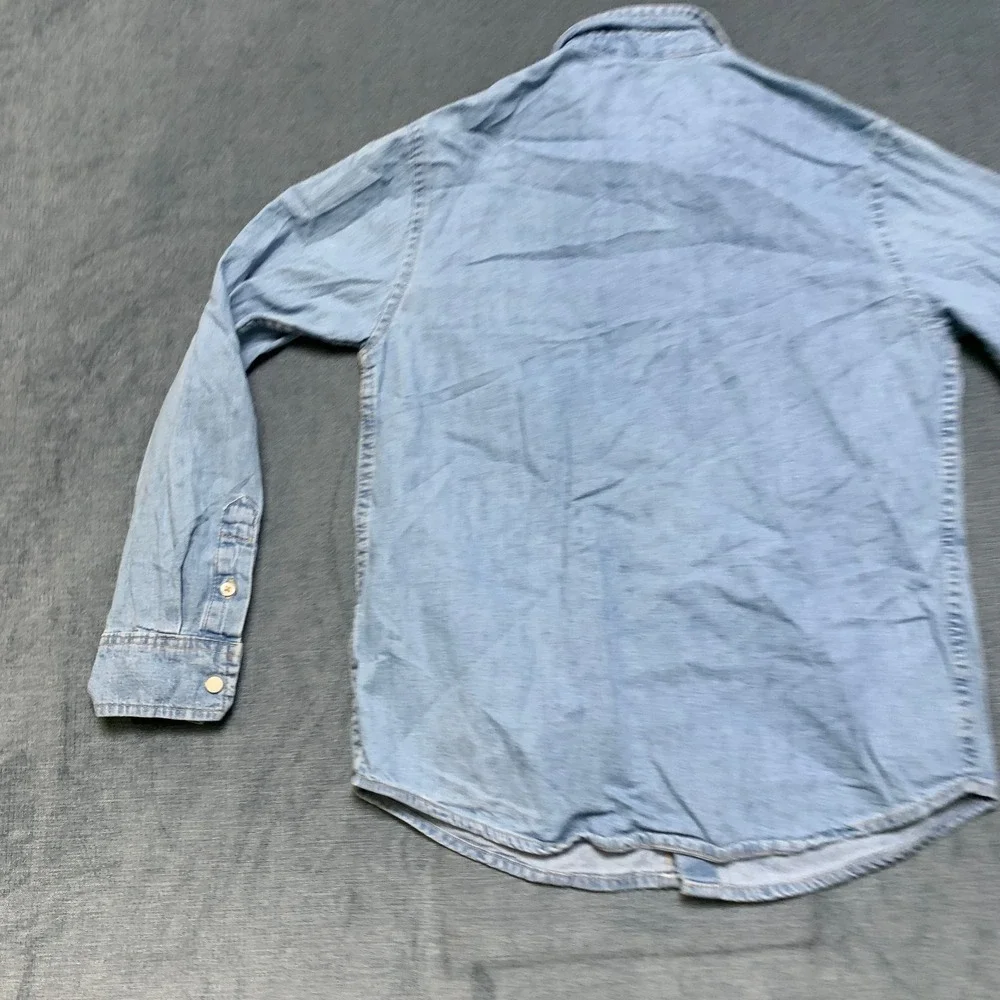 Old Navy Denim Shirt Boys Large 10-12 Blue Light Wash Button Front Chest Pockets
